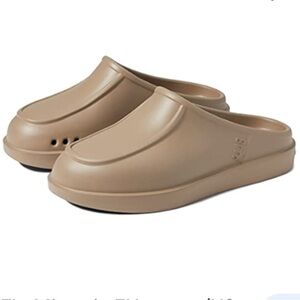 NIB P448 Flo Clog Slip On Open Back Slide Mimetic Neutral Tan Sz 42-43